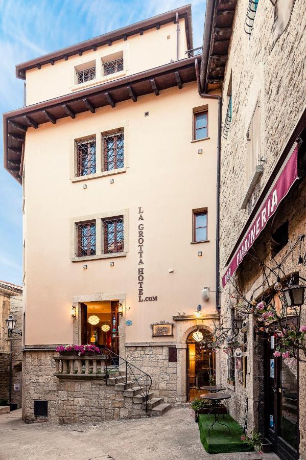 La Grotta Hotel San Marino Exteriör bild